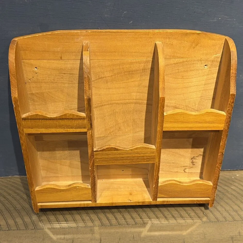 Wood Shelf Wall Spice Rack Tiered Shelves Brown Scalloped Farmhouse Vtg trinket